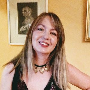 Meet your Posher, Daniela